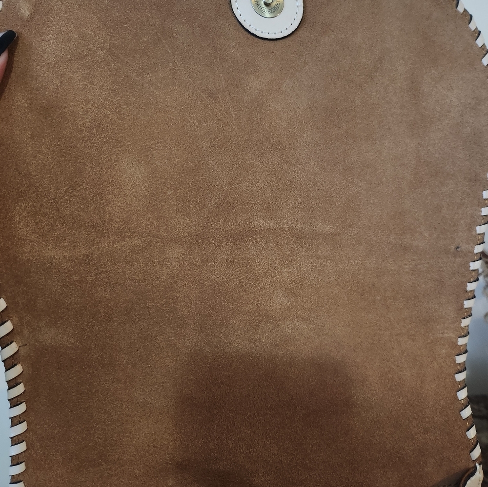Elegant Patricia Nash Cream Embossed Leather Crossbody Bag NWOT - Picture 4 of 13
